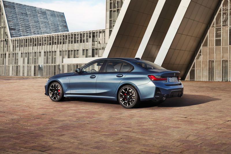 The 2025 BMW 3 Series is more about technology, upgrading the chassis instead of changing the exterior