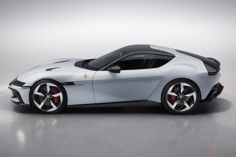 Ferrari 12Cilindri: Here it is in all its V12 glory