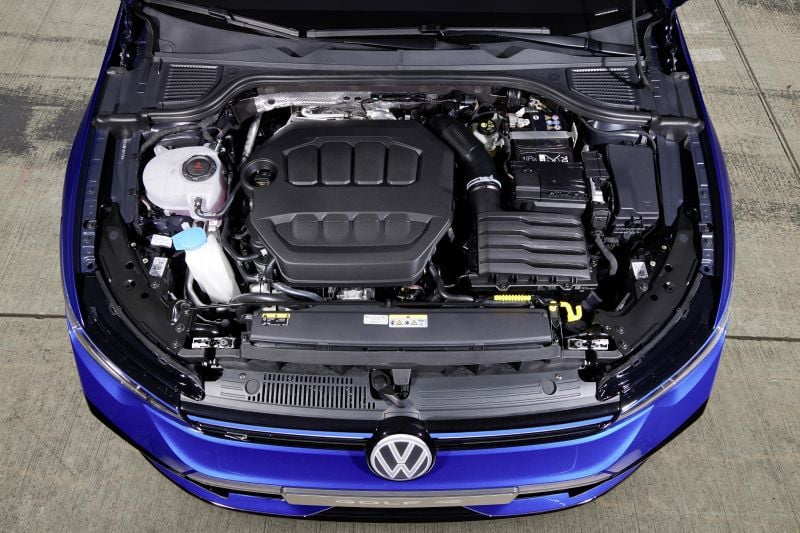 Volkswagen Golf R 2025: The hot hatchback just keeps getting hotter