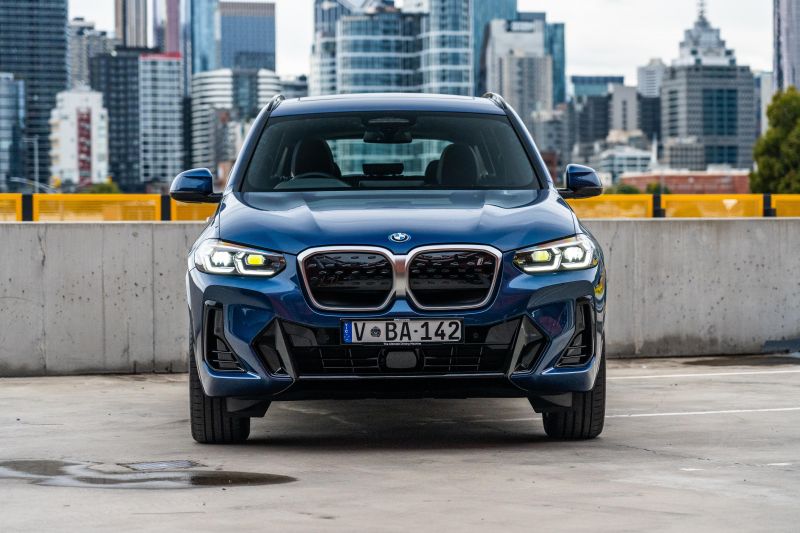 2024 BMW iX3