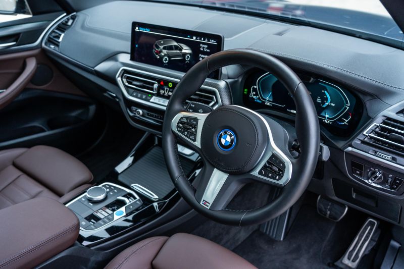 2024 BMW iX3