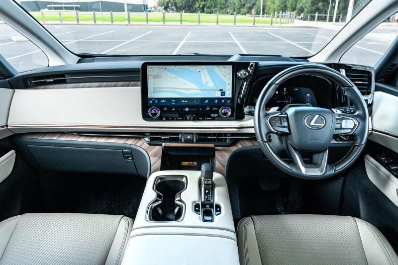 2024 Lexus LM 350h Sports Luxury