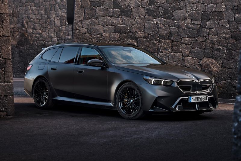 2025 BMW M5 Touring price and specs: PHEV V8 wagon detailed for Australia