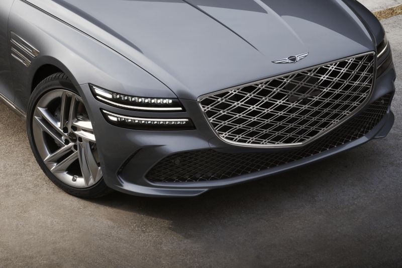 2025 Genesis G80 price and specs