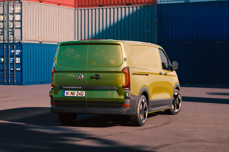 2025 Volkswagen Transporter: Diesel, electric, PHEV Ford Transit Custom twin revealed