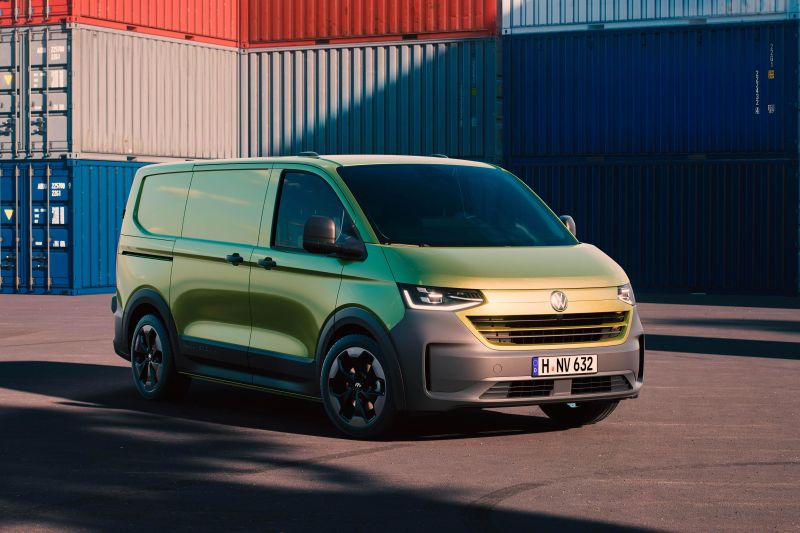 2025 Volkswagen Transporter: Diesel, electric, PHEV Ford Transit Custom twin revealed