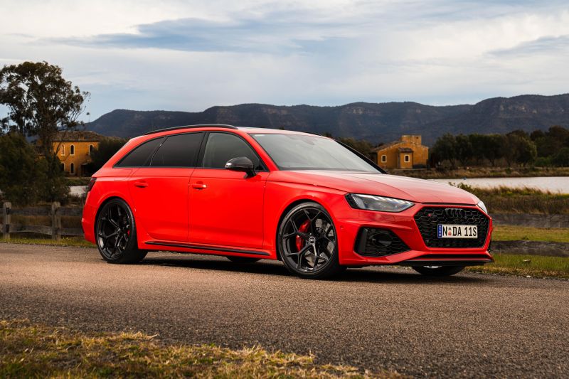 2024 Audi RS4 Avant Competition Plus