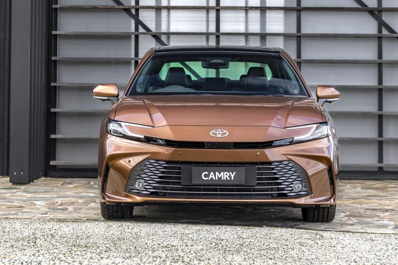 2025 Toyota Camry Hybrid