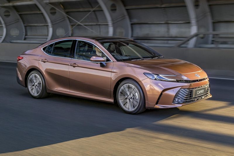 2025 Toyota Camry SL