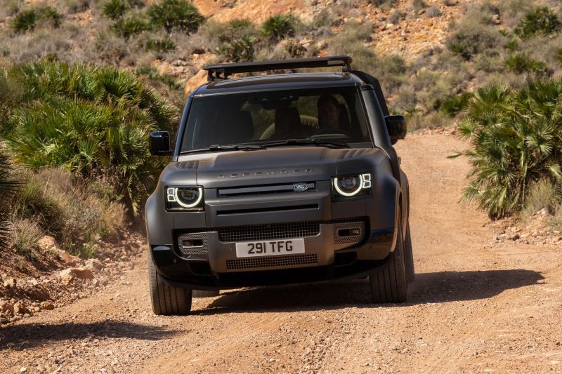 2025 Land Rover Defender 130