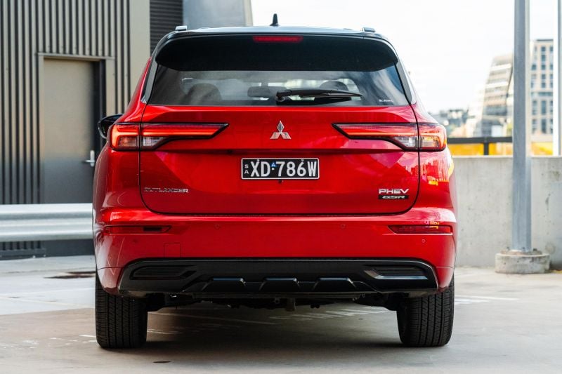 2025 Mitsubishi Outlander PHEV