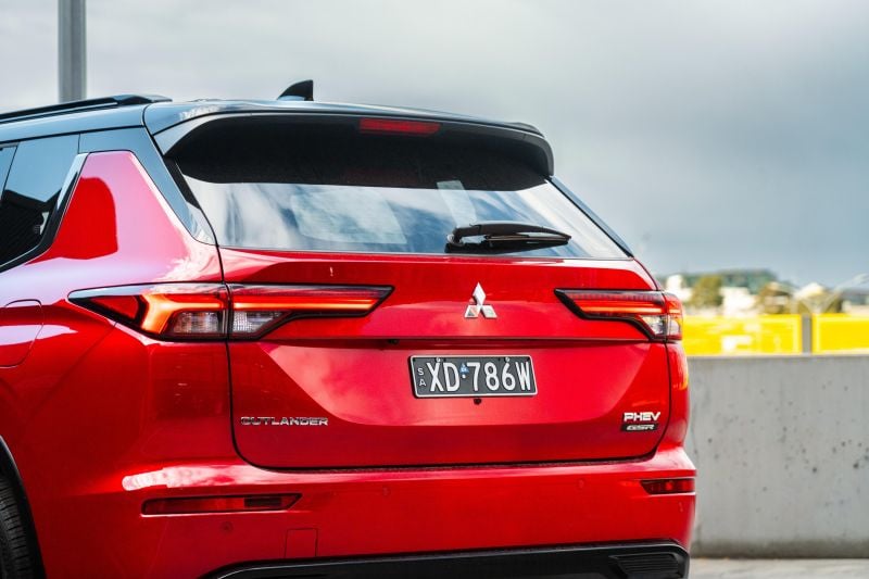 2025 Mitsubishi Outlander PHEV