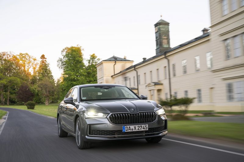 2025 Skoda Superb