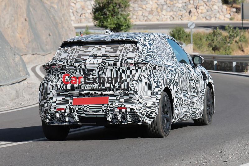 2025 Cupra Raval: Racy city EV spied