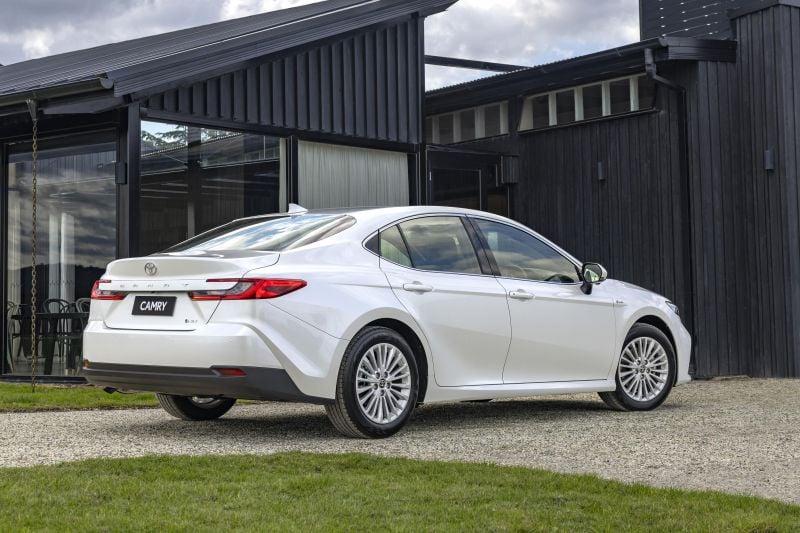 2025 Toyota Camry Hybrid