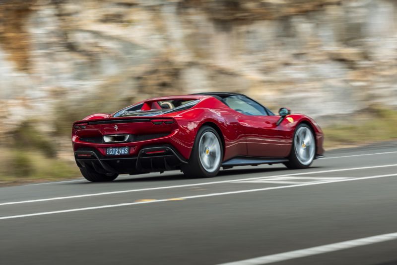 2025 Ferrari 296 GTS