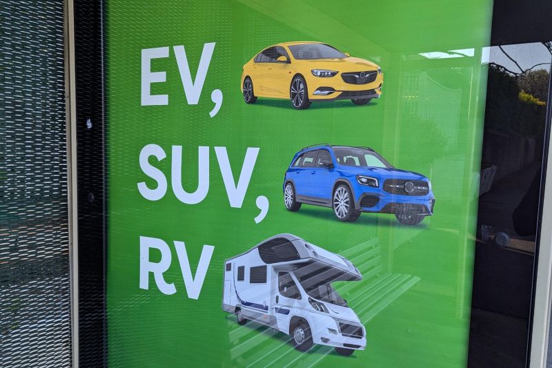 Holden Commodore EV? Ad blunder raises eyebrows