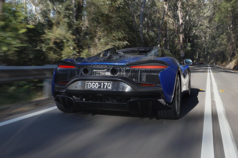 2025 McLaren Artura: Quick drive