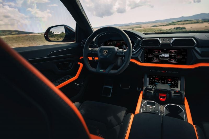 2025 Lamborghini Urus SE