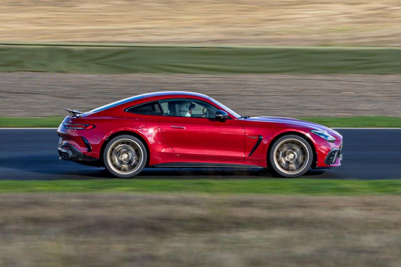 2025 Mercedes-AMG GT