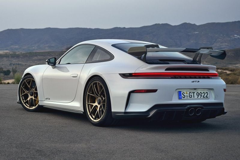 Porsche 911 Turbo going hybrid, GT3 could go turbo