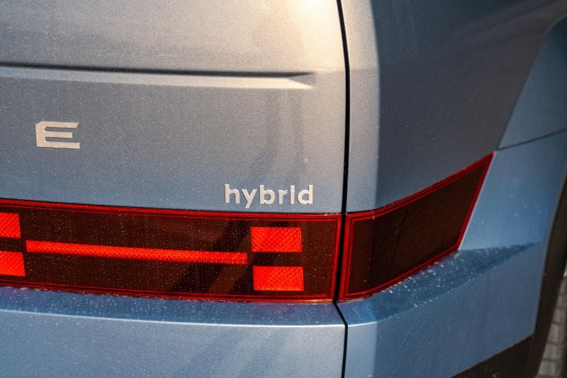 2025 Hyundai Santa Fe Hybrid