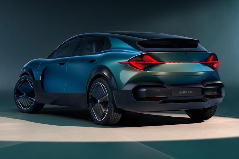 Renault's latest concept has plug-in hybrid hydrogen power