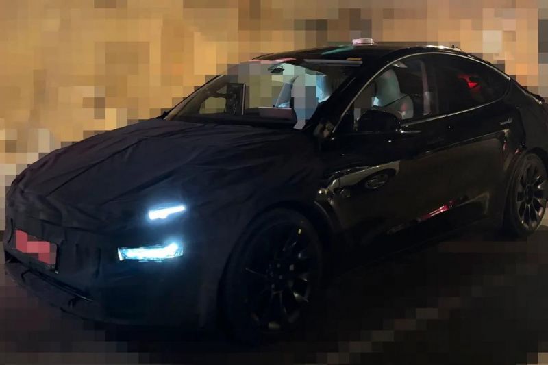 2025 Tesla Model Y: ‘Juniper’ facelift spotted again as unveiling nears