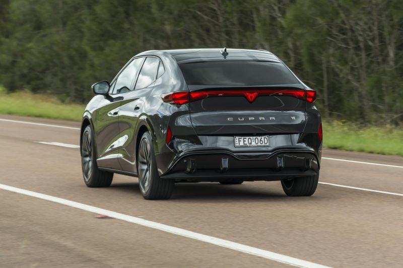 2025 Cupra Tavascan: Prototype drive