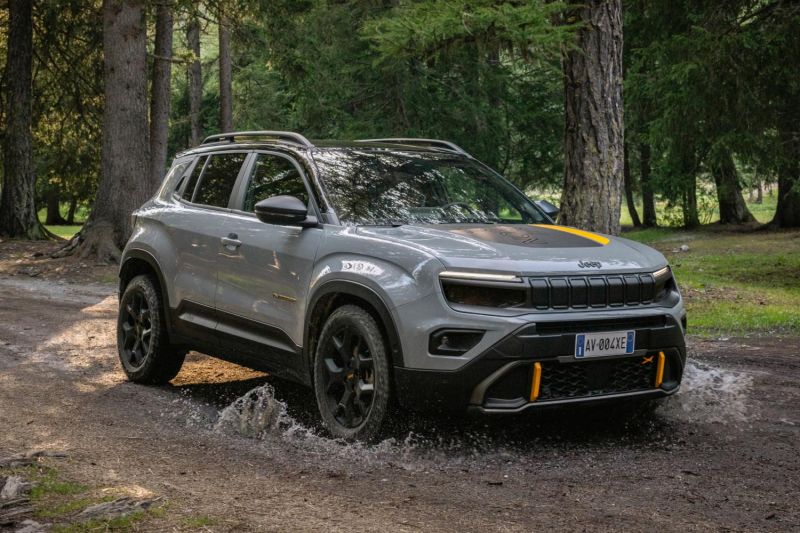 Jeep's first EV set to offer hybrid power in Australia too