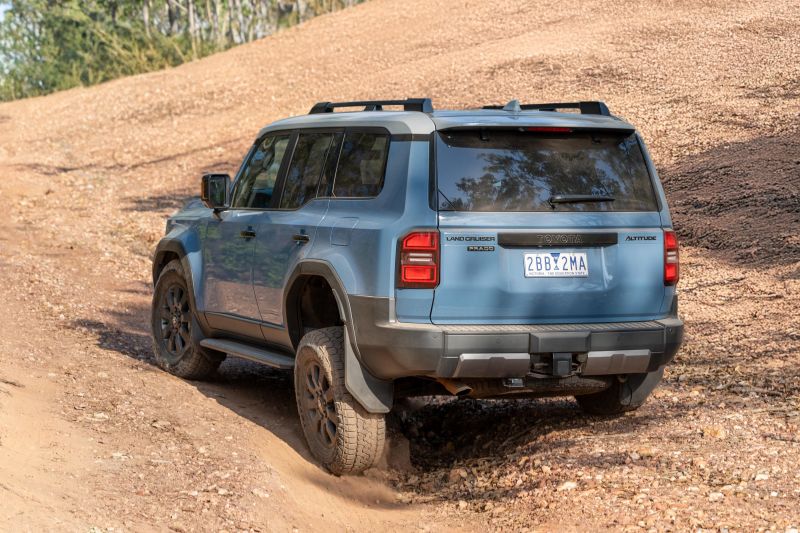 2025 Toyota LandCruiser Prado