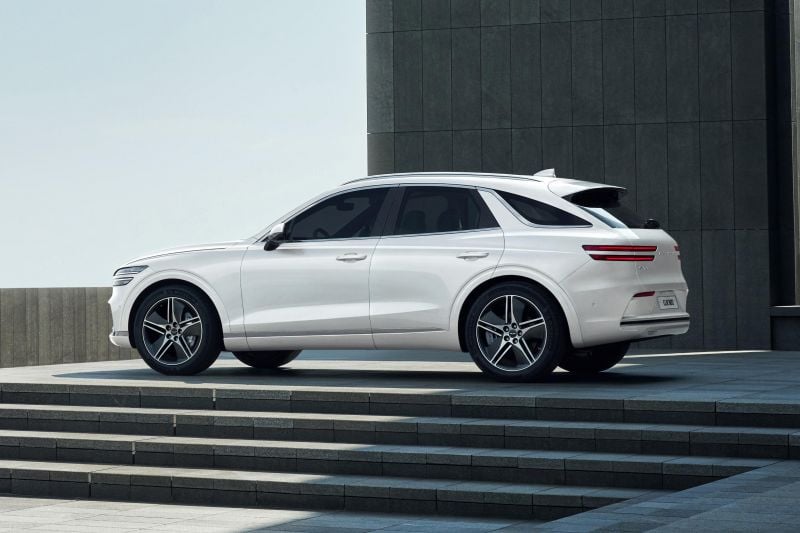 Genesis to tackle electric, plug-in hybrid BMW, Benz SUVs with new range-extender