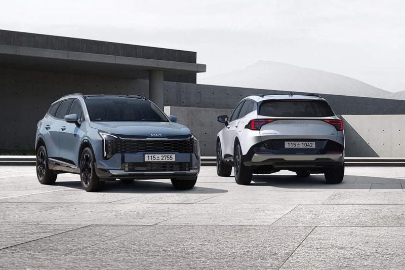 2027 Kia Sportage: Next-gen RAV4 rival going hybrid-only – report