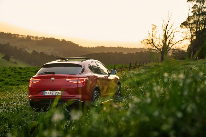 Alfa Romeo Giulia and Stelvio special editions go hard on carbon