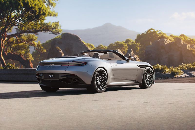 2025 Aston Martin DB12 Volante