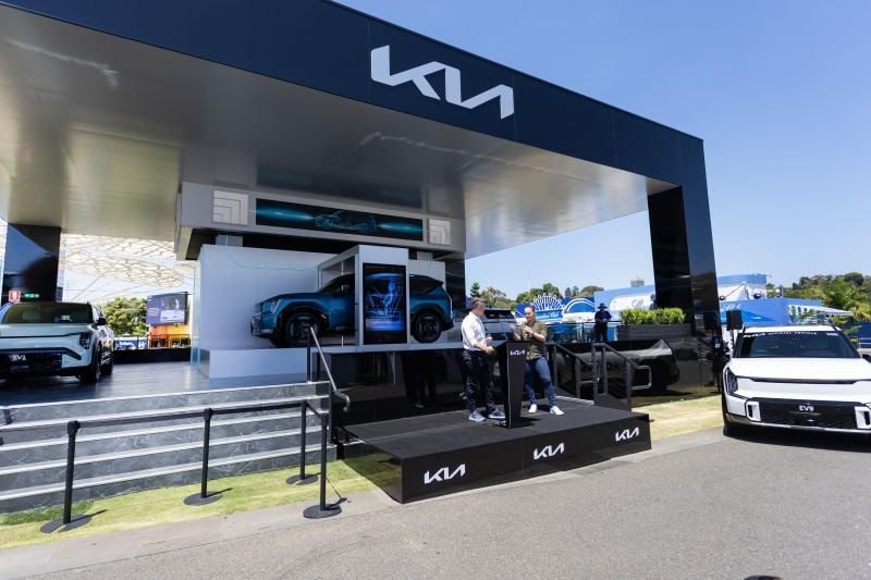 Kia electrifies Australian Open fleet with hybrids, EVs