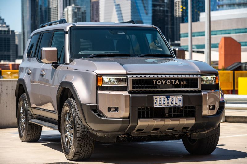 VFACTS: Ford Everest pushes past Toyota Prado in photo finish