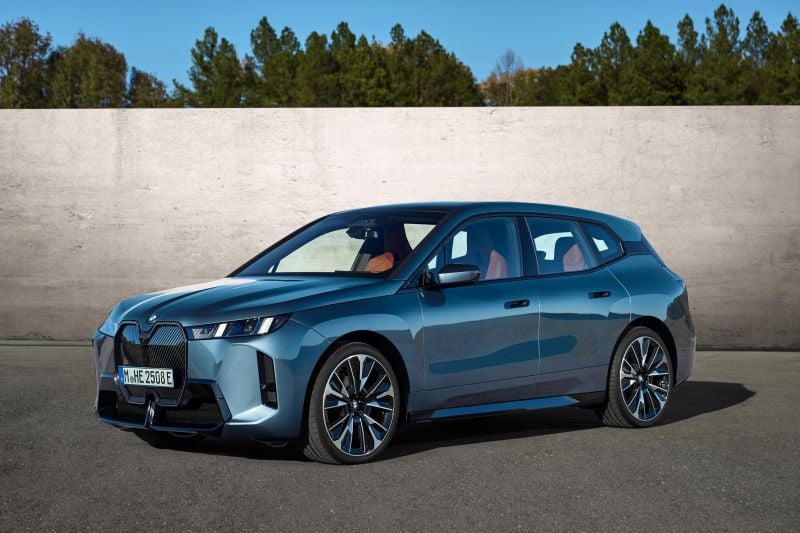 2025 BMW iX price and specs