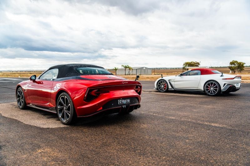 MG Cyberster vs Aston Martin V12 Vantage drag race