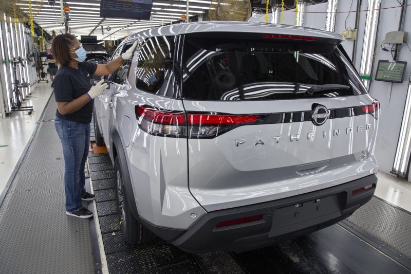 Nissan to close factories, cut thousands of jobs as financial woes worsen