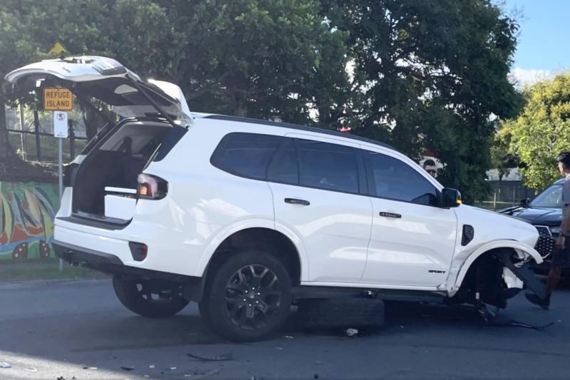 Watch a Jaguar F-Type get wrecked by a Ford Everest in strange crash