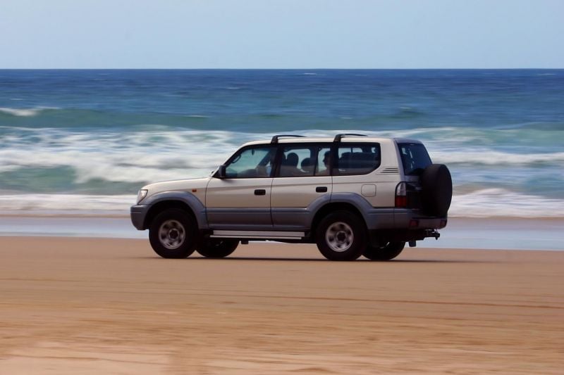 Roadies, unbelted kids and smoky cars: Police crack down on reckless beach drivers