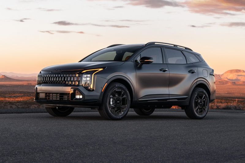 2027 Kia Sportage: Next-gen RAV4 rival going hybrid-only – report