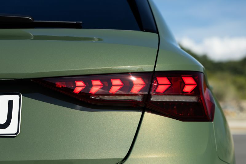 2025 Honda Civic LX e:HEV vs Audi A3 35 TFSI Sportback: Spec battle