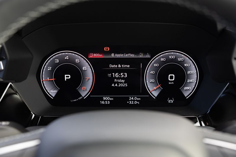 2025 Honda Civic LX e:HEV vs Audi A3 35 TFSI Sportback: Spec battle
