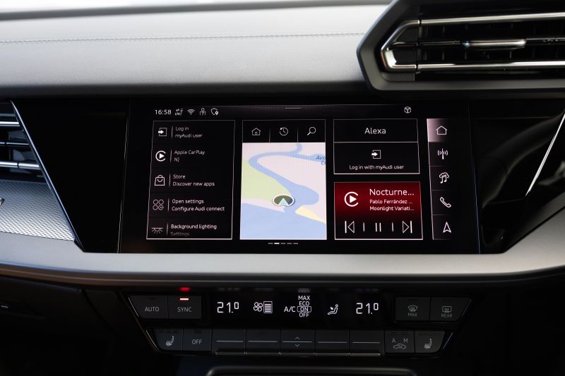 2025 Honda Civic LX e:HEV vs Audi A3 35 TFSI Sportback: Spec battle