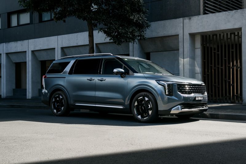 2026 Kia Carnival price and specs