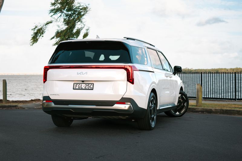 2026 Kia Carnival price and specs