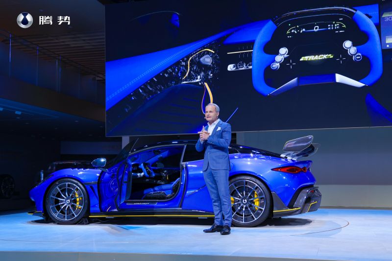 BYD previews electric Porsche 911 rival with Denza Z concept