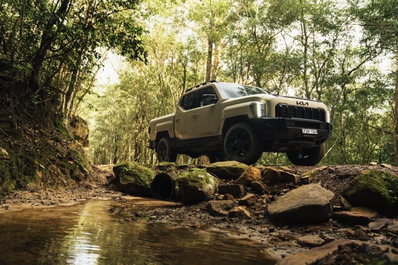 2025 Kia Tasman: Prototype off-road drive